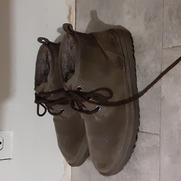 UGG boots size mode 11 pulgadas y medio ze - Picture 2 of 6